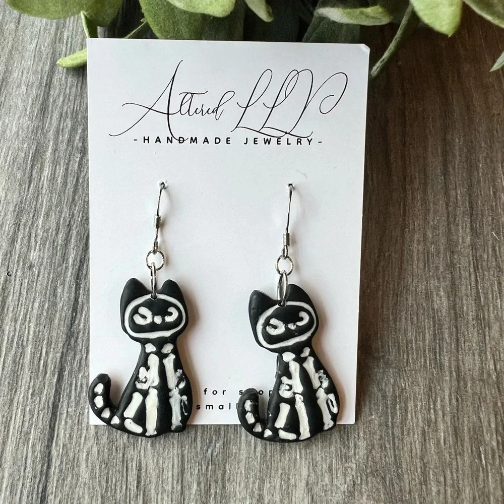2/$30 Handmade Skeleton Cats